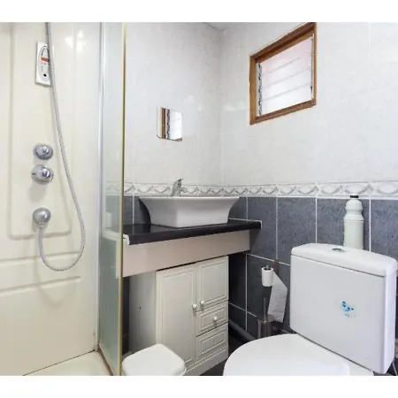Apartment Very Comfy Calle Castillo 30 With A Beautiful Terrace